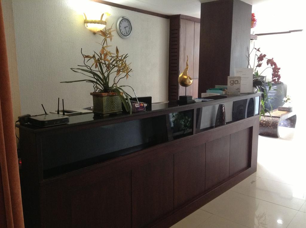 Pimnarah Suites Privileged Service Apartment Patong Exterior photo