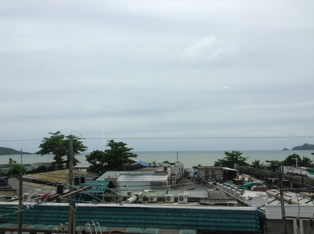 Pimnarah Suites Privileged Service Apartment Patong Exterior photo